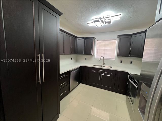 7785 W 30th Ct F-107, Hialeah, FL 33018