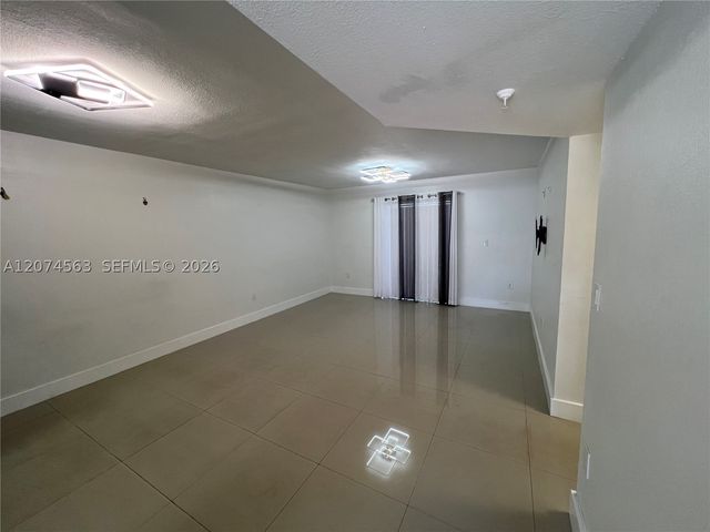 7785 W 30th Ct F-107, Hialeah, FL 33018