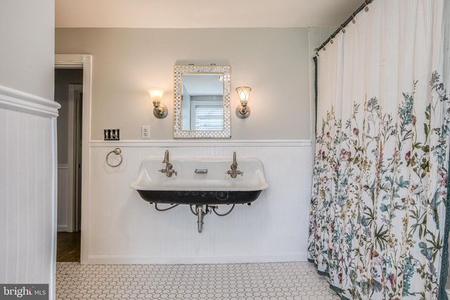 1750 NEW HOLLAND PIKE, Lancaster, PA 17601