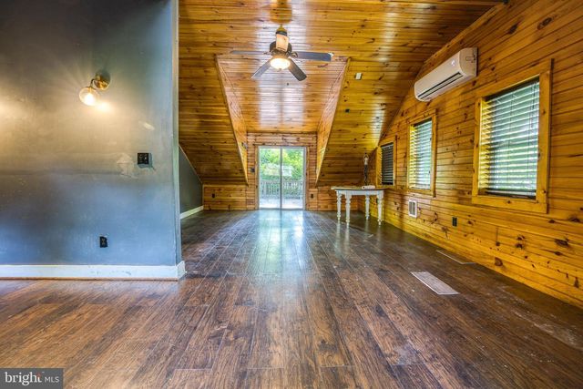 1750 NEW HOLLAND PIKE, Lancaster, PA 17601