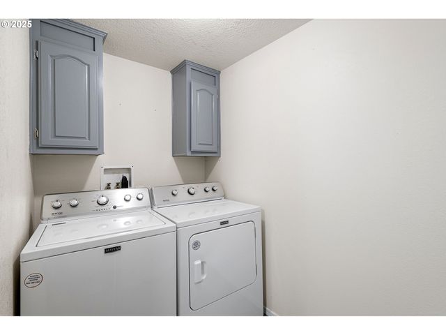 3355 N DELTA Hwy 160, Eugene, OR 97408