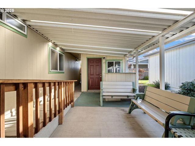 3355 N DELTA Hwy 160, Eugene, OR 97408