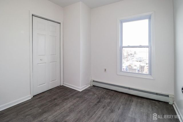 362 Market Street 3F, Perth Amboy, NJ 08861