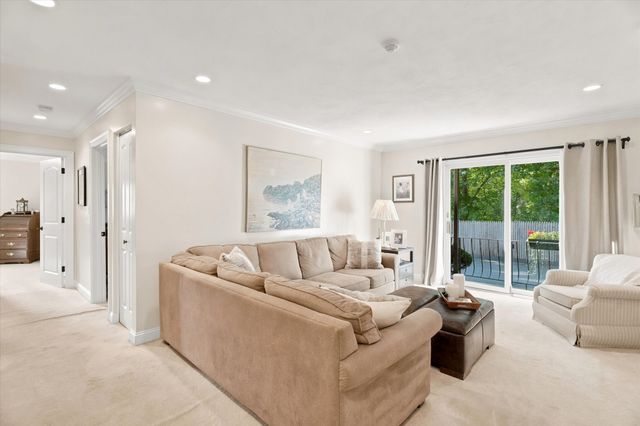 500 Northshore Rd 11A, Peabody, MA 01960