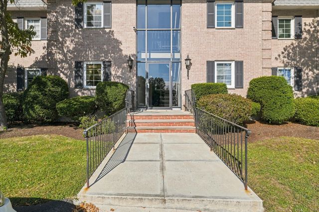 500 Northshore Rd 11A, Peabody, MA 01960