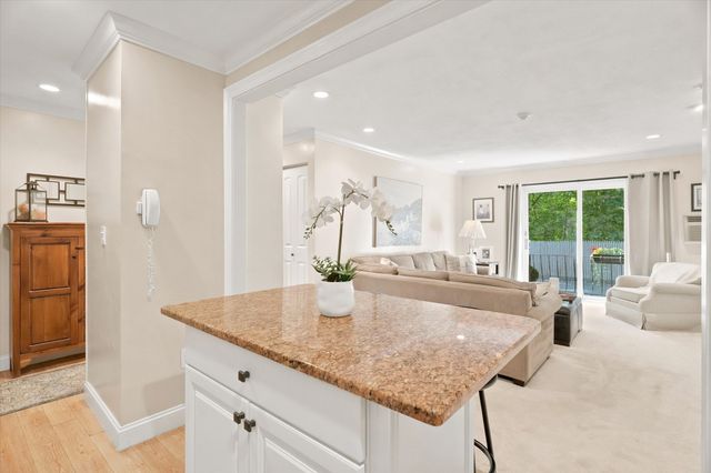 500 Northshore Rd 11A, Peabody, MA 01960