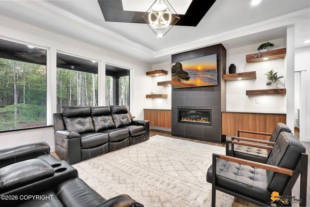 746 W Birdnest Drive, Wasilla, AK 99654