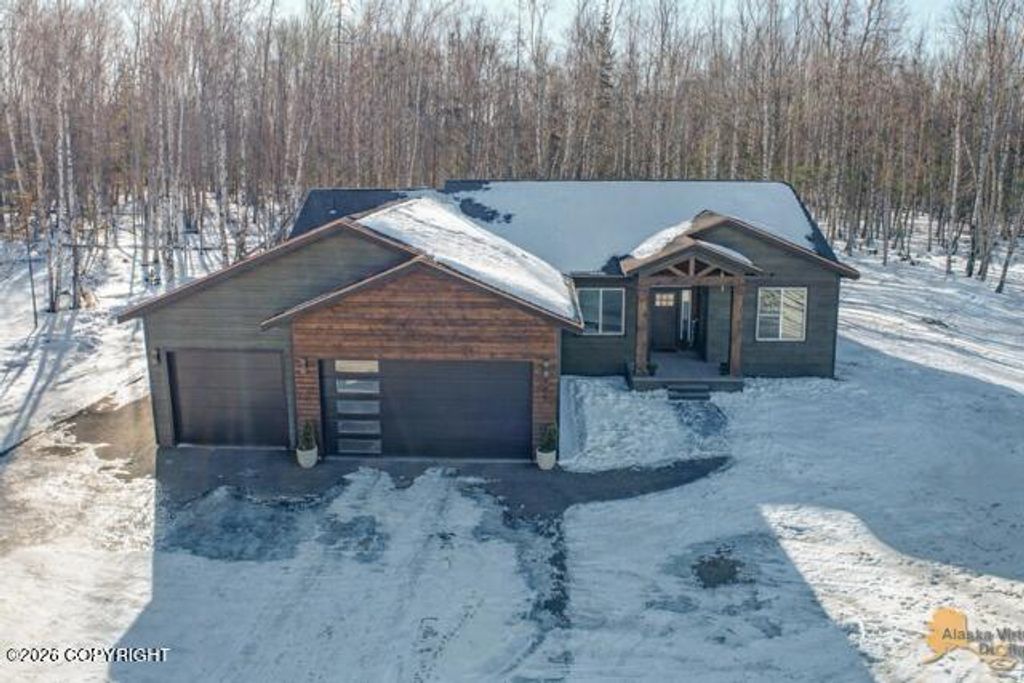 746 W Birdnest Drive, Wasilla, AK 99654