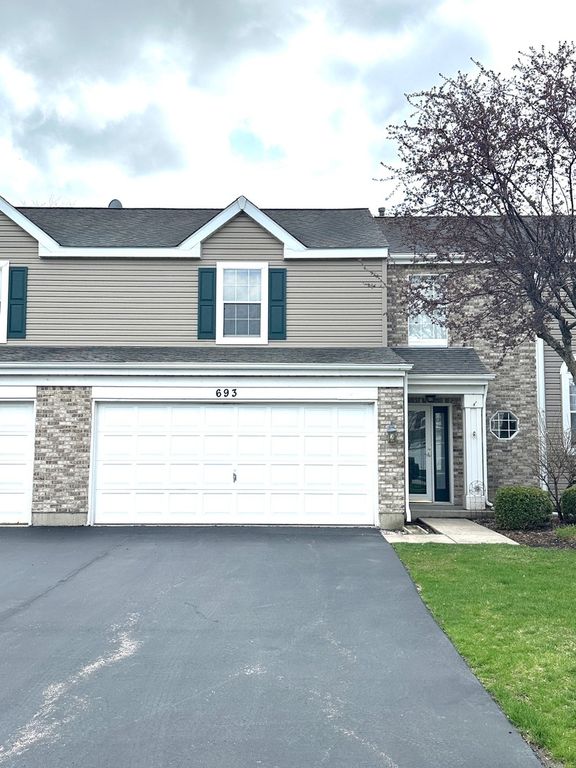 693 Savannah Lane, Crystal Lake, IL 60014