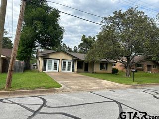 2720 Anita Lane, Tyler, TX 75701