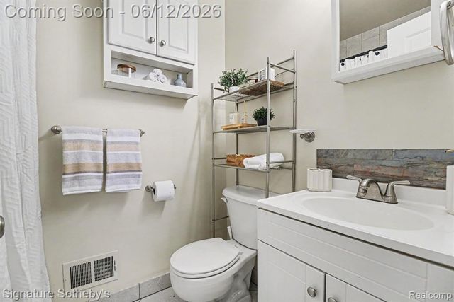 1873 Academy Street, Ferndale, MI 48220