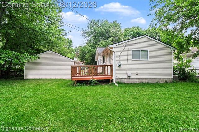 1873 Academy Street, Ferndale, MI 48220