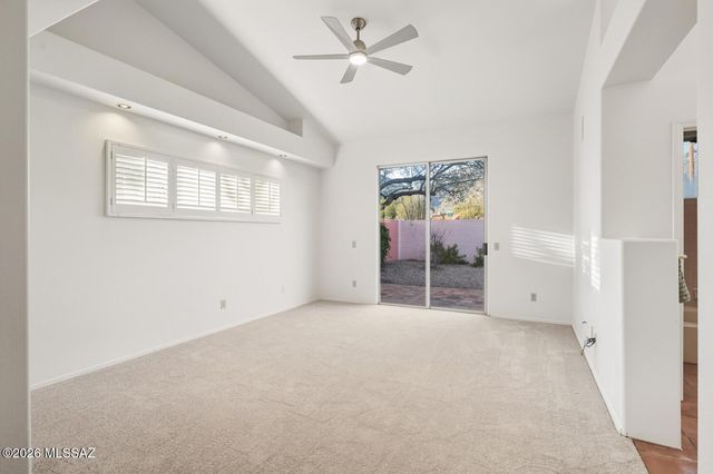 5590 N Waterfield Drive, Tucson, AZ 85750