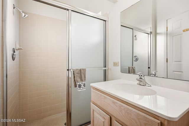 5590 N Waterfield Drive, Tucson, AZ 85750