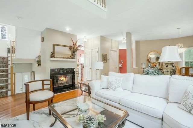 1308 Grandview Ct, Hanover Twp., NJ 07981
