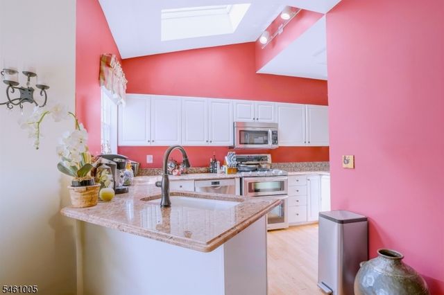 1308 Grandview Ct, Hanover Twp., NJ 07981