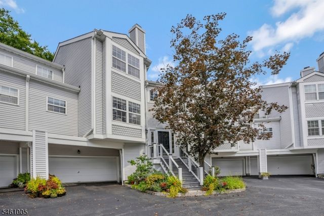 1308 Grandview Ct, Hanover Twp., NJ 07981
