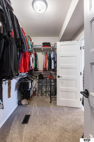 10002 S 191 Avenue, Gretna, NE 68136