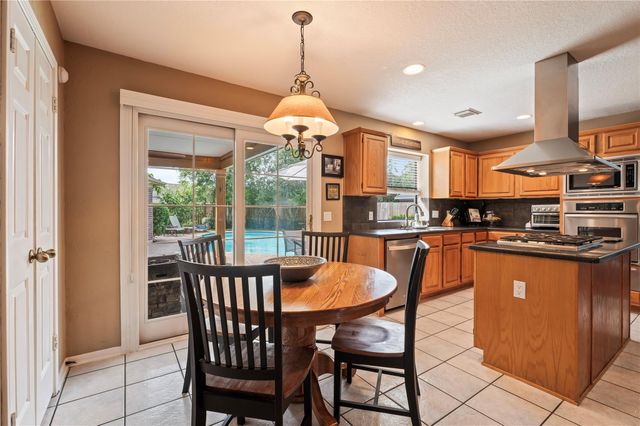 113 Coral Bay Drive, League City, TX 77573