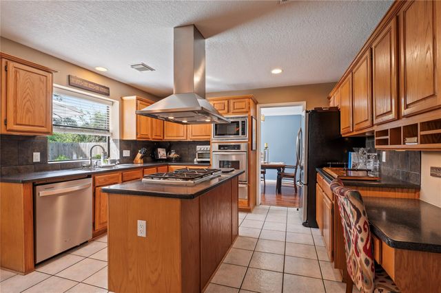 113 Coral Bay Drive, League City, TX 77573