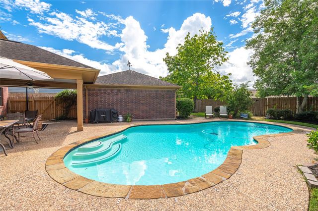 113 Coral Bay Drive, League City, TX 77573