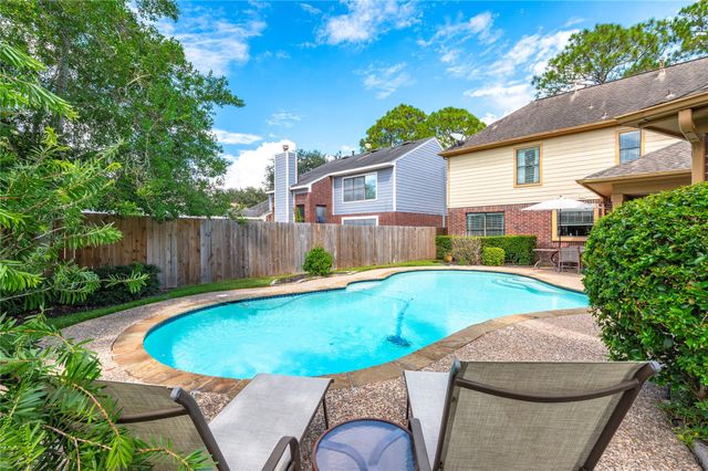 113 Coral Bay Drive, League City, TX 77573