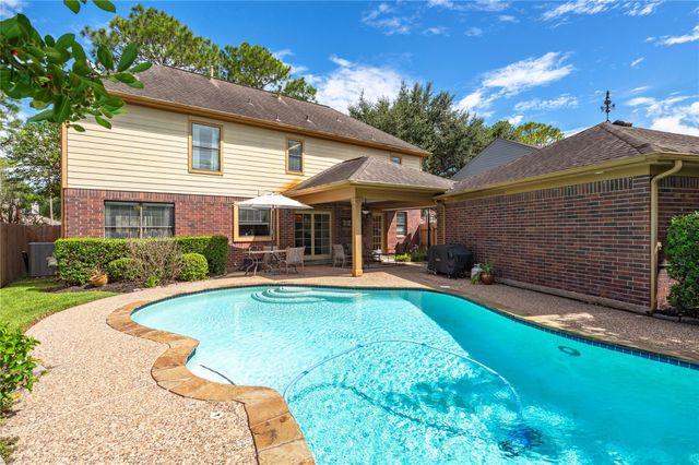 113 Coral Bay Drive, League City, TX 77573