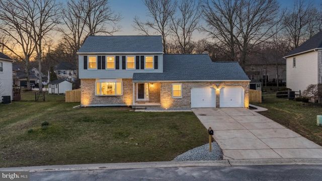 210 W SILVER FOX RD, Newark, DE 19702