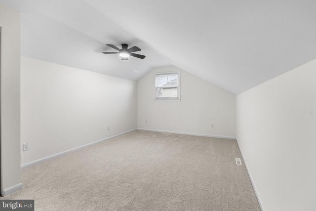 210 W SILVER FOX RD, Newark, DE 19702