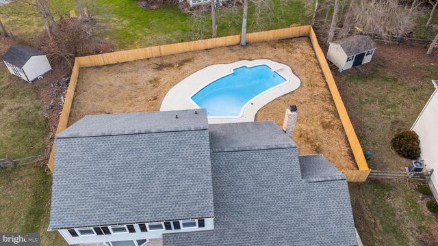 210 W SILVER FOX RD, Newark, DE 19702