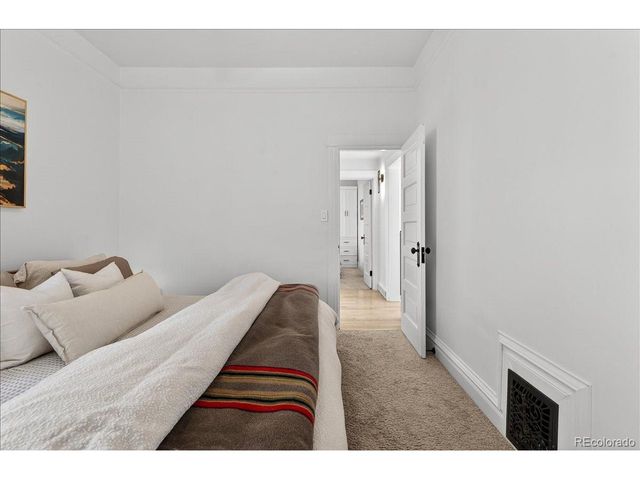 854 S Clarkson St, Denver, CO 80209