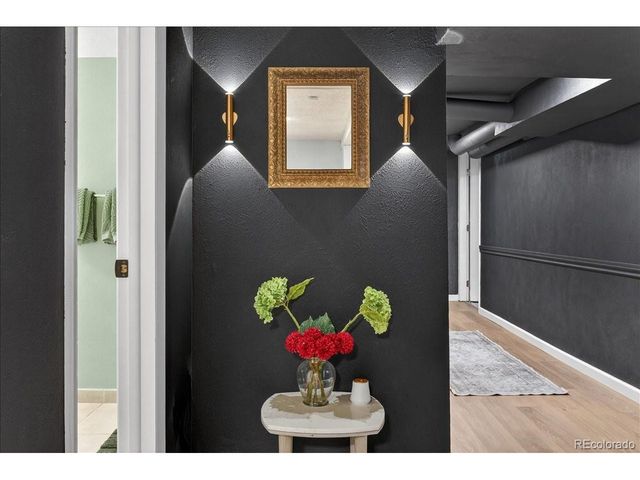 854 S Clarkson St, Denver, CO 80209