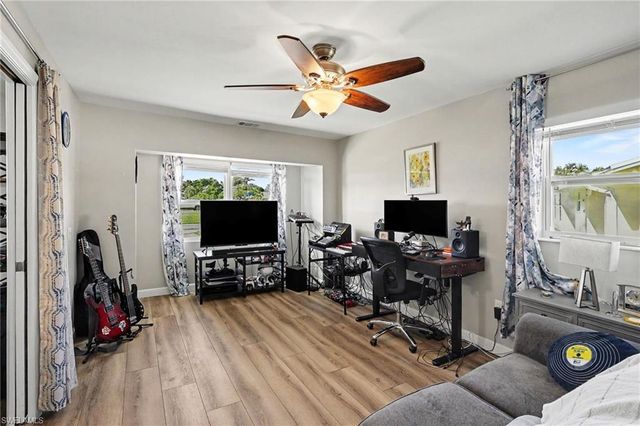 5411 Loyola LN, Fort Myers, FL 33908