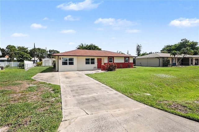 5411 Loyola LN, Fort Myers, FL 33908