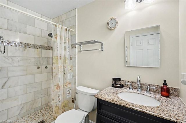 5411 Loyola LN, Fort Myers, FL 33908