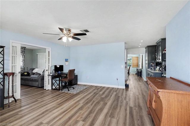 5411 Loyola LN, Fort Myers, FL 33908