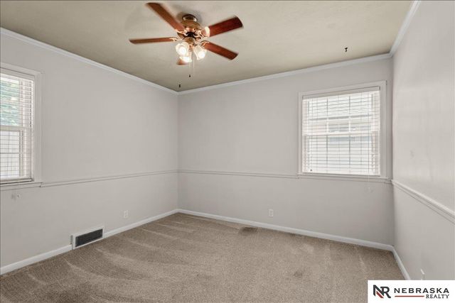 1734 S 41st Street, Lincoln, NE 68506