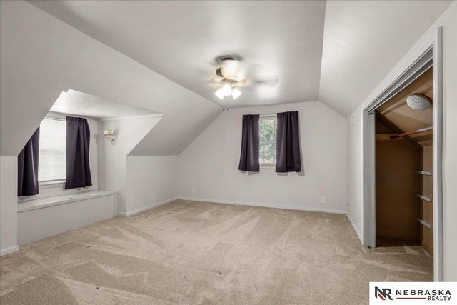 1734 S 41st Street, Lincoln, NE 68506