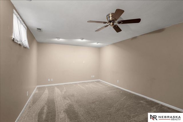 1734 S 41st Street, Lincoln, NE 68506