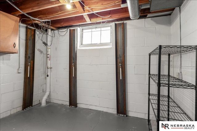 1734 S 41st Street, Lincoln, NE 68506