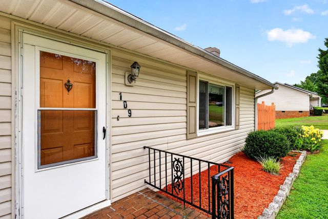 109 Woodruff Court, Moore, SC 29369
