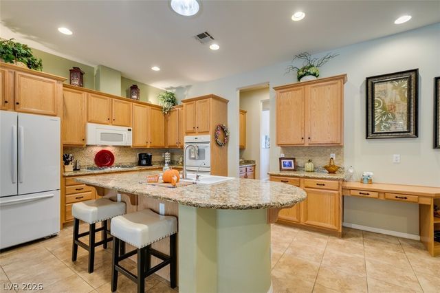 8125 Soledad Canyon Street, Las Vegas, NV 89131