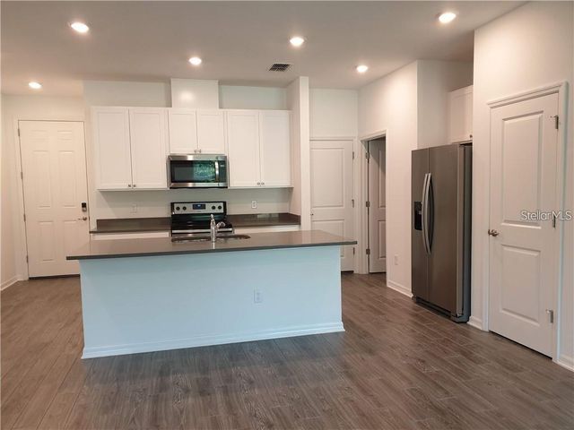 15050 BLUE QUAKER PLACE, Tampa, FL 33613