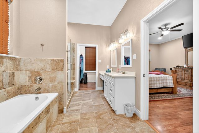 5230 Esquire Estates Road, Mabank, TX 75156