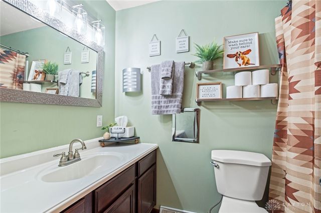 1310 Old Country Lane, Dayton, OH 45414