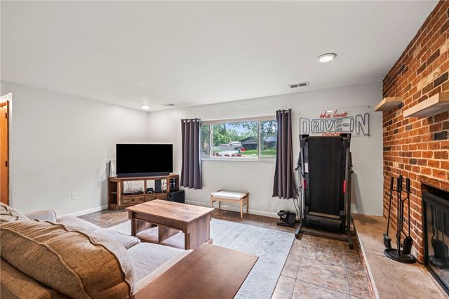 1310 Old Country Lane, Dayton, OH 45414