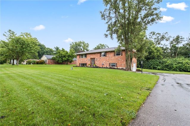 1310 Old Country Lane, Dayton, OH 45414