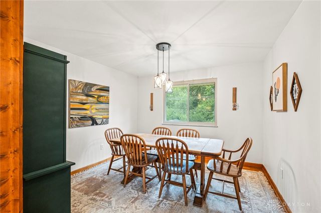 1310 Old Country Lane, Dayton, OH 45414