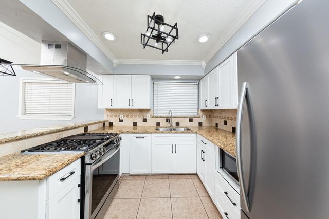 823 Parkhill Street, Channelview, TX 77530