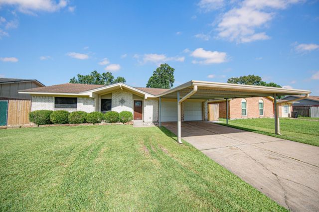823 Parkhill Street, Channelview, TX 77530